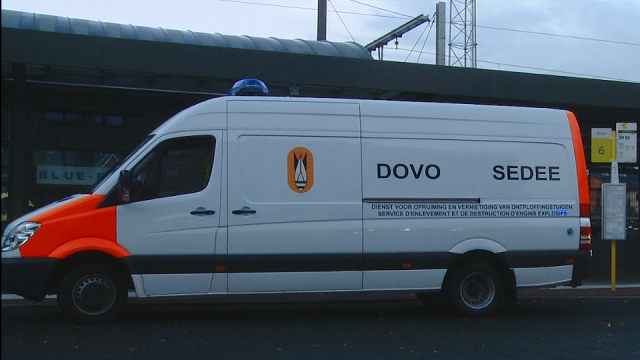 DOVO komt ter plaatse aan het station van Mol voor verdachte tas